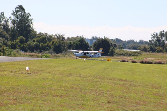 P92 entering runway